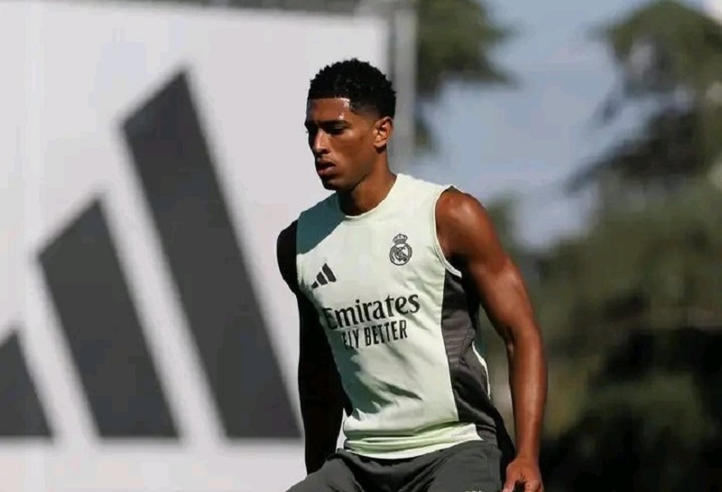 بيلينغهام يستعد للعودة: نجم ريال مدريد يواصل التأهيل بعد جراحة الكتف