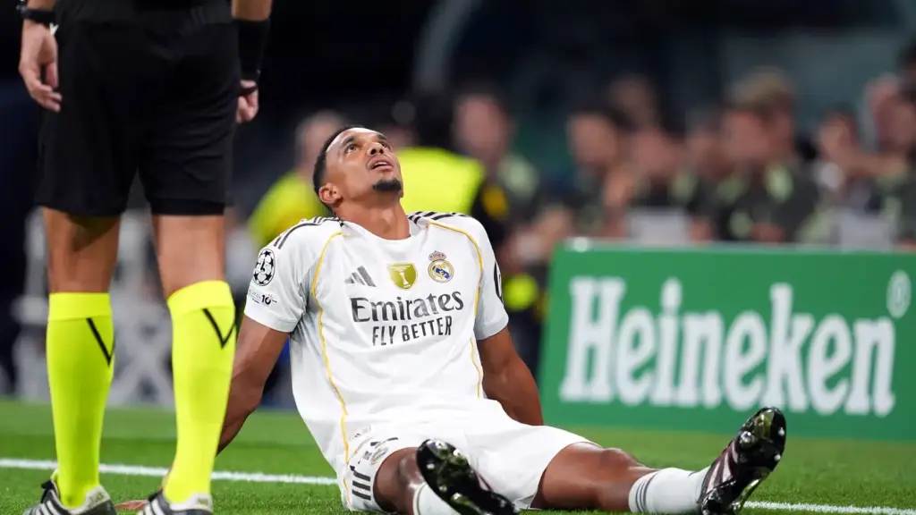 ضربة موجعة لريال مدريد: أرنولد يودع الملاعب لشهرين كاملين