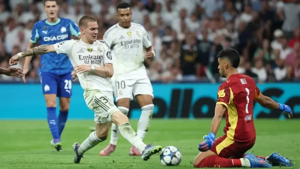ماستانتوونو يشيد بموهبة يامال: رسالة إعجاب من نجم ريال مدريد الصاعد
