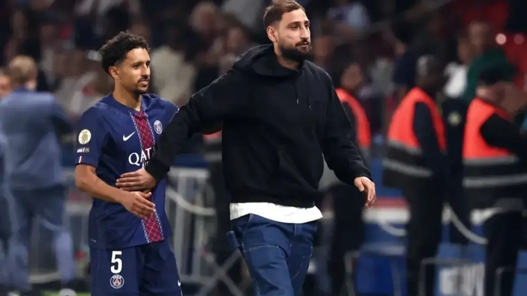 قائد باريس سان جيرمان يغيب عن الملاعب في توقيت حرج قبل صدام برشلونة الأوروبي