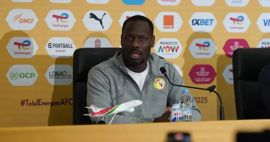 “لاعبو السنغال في خطر!”.. بابي ثياو يفتح النار على تأمين “كان 2025” بالمغرب